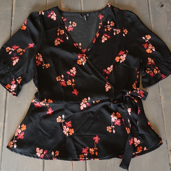 Vero Moda wrap blouse - Picture 1 of 6